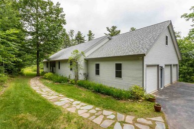 24 Metacomet Lake Dr, Sandown, NH 03873 - photo 3