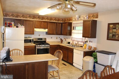 7285 Pommel Dr, Sykesville, MD 21784 - photo 7