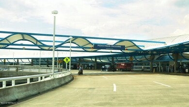 2566 Beachview Dr, Jacksonville, FL 32218 - photo 4