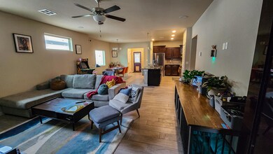 13860 Lago Vista Ave, Horizon City, TX 79928 - photo 3