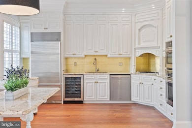 602 Fords Landing Way, Alexandria, VA 22314 - photo 7