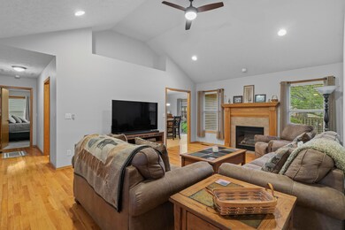 630 Sprout Spring-10