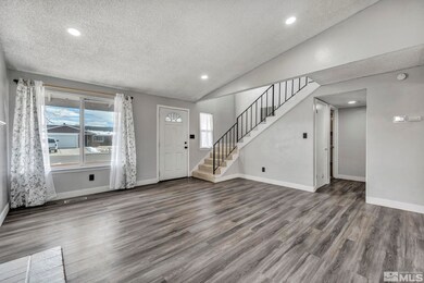 876 Glen Molly Dr, Sparks, NV 89434 - photo 4