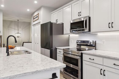 2226 Gateway Curve N, North Saint Paul, MN 55109 - photo 7