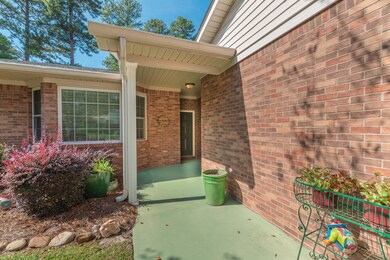 004_607_clarendon_place_004_433