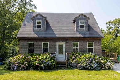 39 Mud Puddle Rd, Vineyard Haven, MA 02568 - photo 2