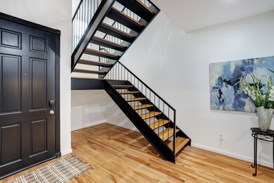 325 E 20th St, Houston, TX 77008 - photo 2