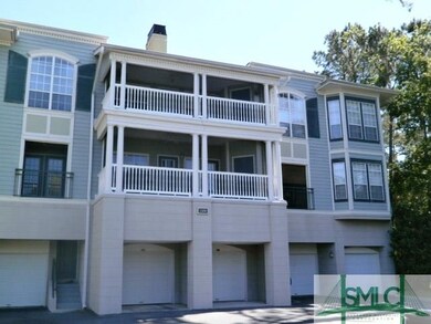 SCREEEN PORCH EXTENDS YOUR LIVING SPACE!