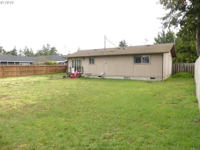 1941 Willow St, Florence, OR 97439 - photo 2