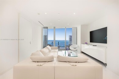 Aston Martin Residences unit 5205W, Miami, FL 33131 - photo 5
