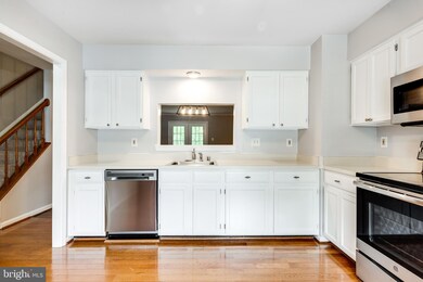 15468 Windsong Ln, Dumfries, VA 22025 - photo 4