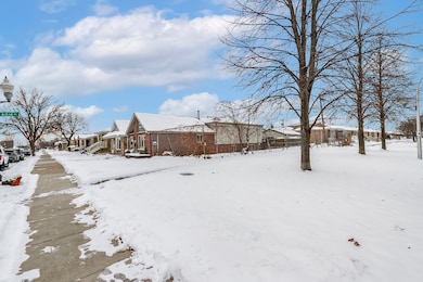 6334 S Austin Ave, Chicago, IL 60638 - photo 2