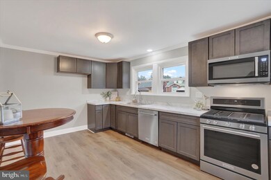 711 Pacific Ave, York, PA 17404 - photo 7