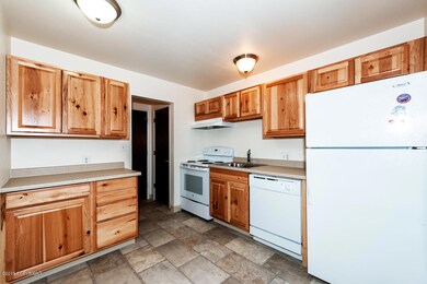 Unit 4 Kitchen