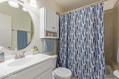 1810 E Blacklidge Dr unit 827, Tucson, AZ 85719 - photo 4