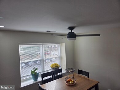 704 Silver Ct, Hamilton Square, NJ 08690 - photo 4