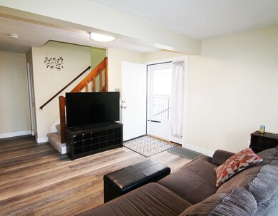 43 Meadow Pond Dr unit D, Leominster, MA 01453 - photo 4