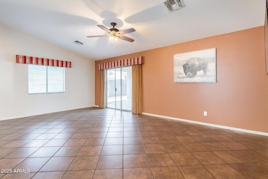 16680 W Saguaro Ln unit 2, Surprise, AZ 85388 - photo 6