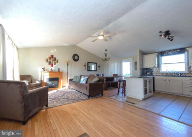 104 Penns Grant Dr, Morrisville, PA 19067 - photo 7