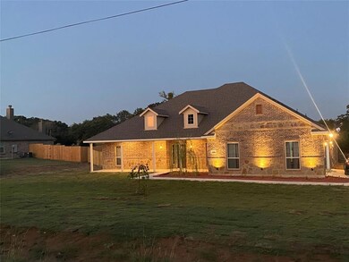 104 Cottongame Dr, Weatherford, TX 76088 - photo 2