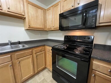 20 Sentinel Ct unit 103, Manchester, NH 03103 - photo 5