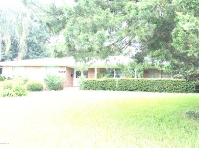 989 Parkridge Cir W, Jacksonville, FL 32211 - photo 2