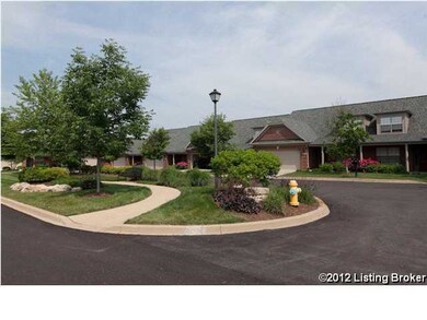 3213 Brittany Pointe Ln, Louisville, KY 40220 - photo 2