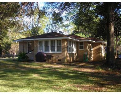 109 Armstrong St, Pineville, LA 71360 - photo 2