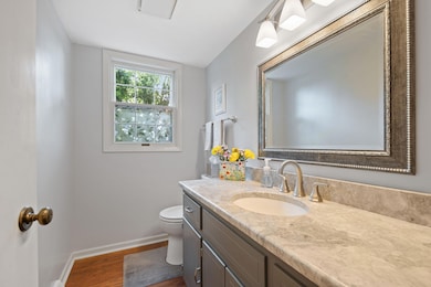 1/2 BATH