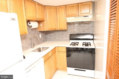 1825 Bridgetown Pike unit 207, Feasterville Trevose, PA 19053 - photo 5