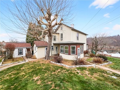 136 1 2 Chess St, Monongahela, PA 15063 - photo 4