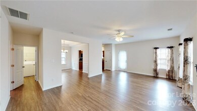 1036 Mountain Laurel Ct, Matthews, NC 28104 - photo 4