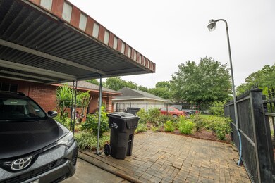 2218 Deerhurst Ln, Houston, TX 77088 - photo 4