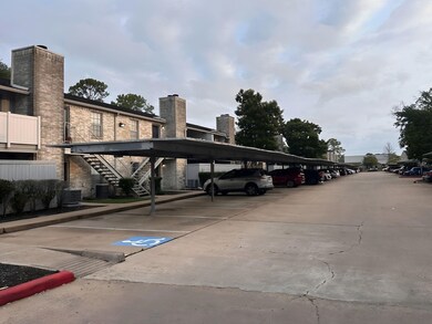 8247 Creekbend Dr unit 8247, Houston, TX 77071 - photo 3