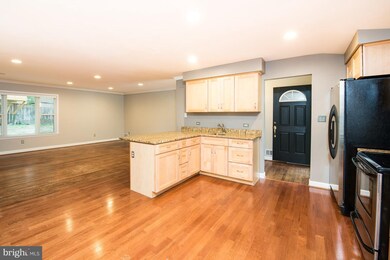 8107 Karl Rd, Alexandria, VA 22308 - photo 4