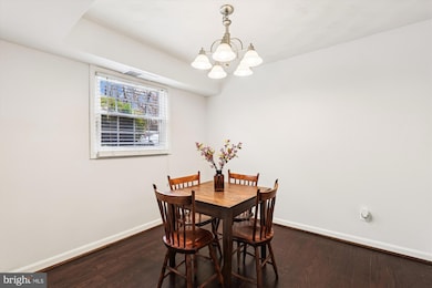 3874 Lyndhurst Dr unit 103, Fairfax, VA 22031 - photo 5