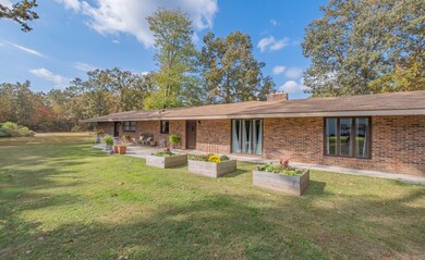 1004 Lincoln St, Manchester, TN 37355 - photo 2