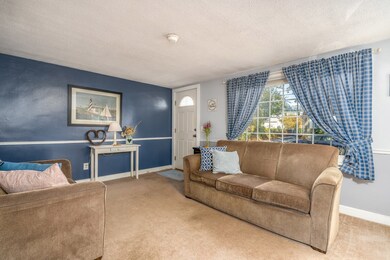 128 Everleth Ave, Warwick, RI 02888 - photo 6