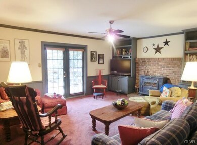 1379 Country Club Rd, Allentown, PA 18106 - photo 5