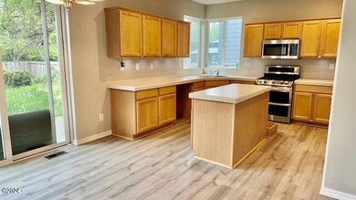 2515 Roger Smith Dr, Newberg, OR 97132 - photo 7