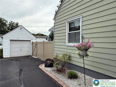 420 Willow Rd, Hellertown, PA 18055 - photo 5