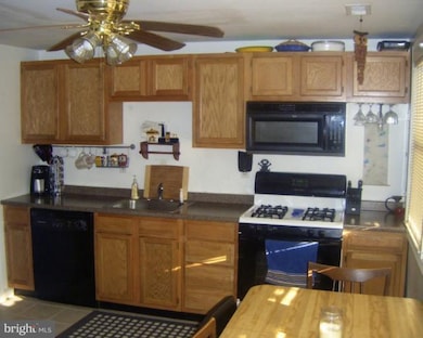 3113 Bero Rd, Halethorpe, MD 21227 - photo 3