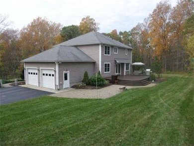 21 Hickory Dr, Dudley, MA 01571 - photo 2