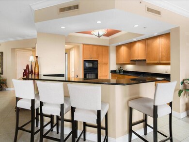 07-1060 Borghese Ln 303 Naples FL-6