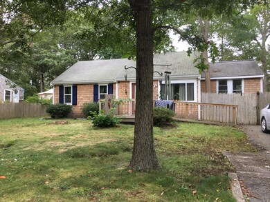 48 Pontiac St, Hyannis, MA 02601 - photo 2