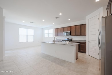 25110 N 170th Ln, Surprise, AZ 85387 - photo 3