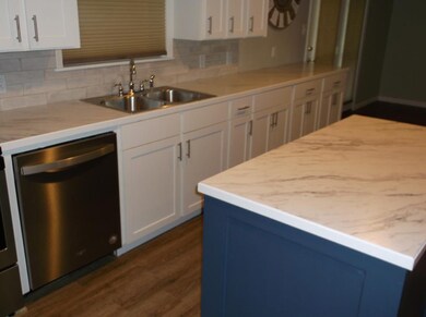 407 West Ave N, McComb, MS 39648 - photo 2