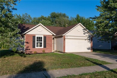 137 Hilltop Farms Blvd, Whiteland, IN 46184 - photo 3