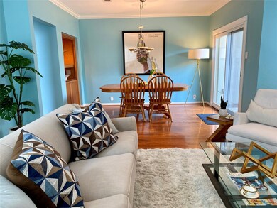 Nice open floorplan for easy entertaining