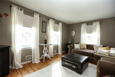 Neutral paint dcor with ample opportunity to bring